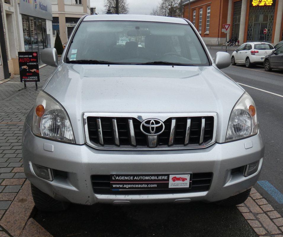Toyota Land Cruiser — 2